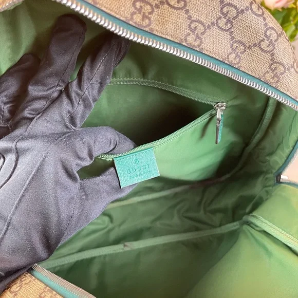 Gucci GG Logo Printed Medium Backpack - Picture 15 of 17